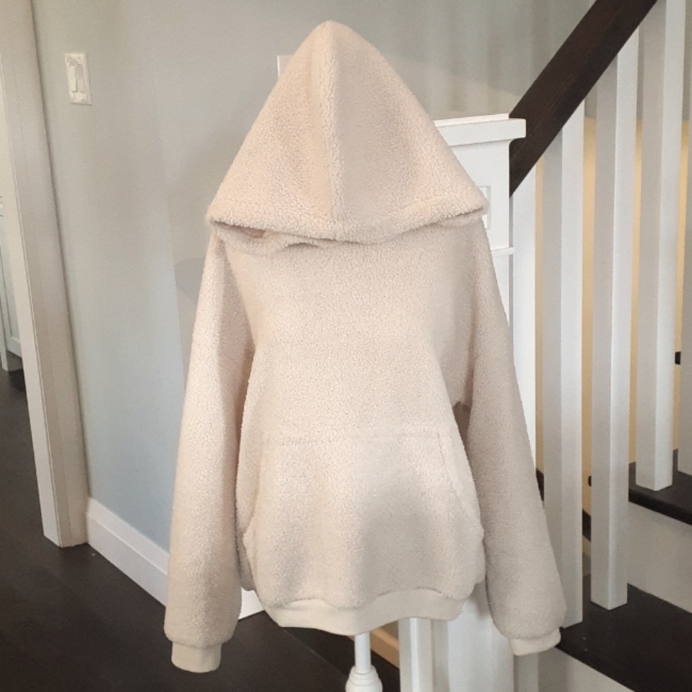% Sadie & Sage cream teddy fleece cold shoulder Hoodie